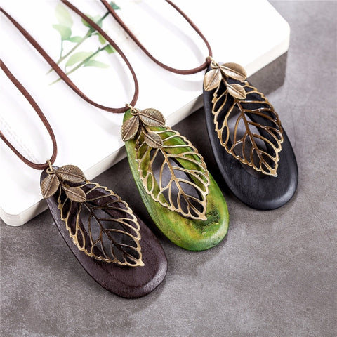 Wooden Leaf Necklace - Plantasiathemarket